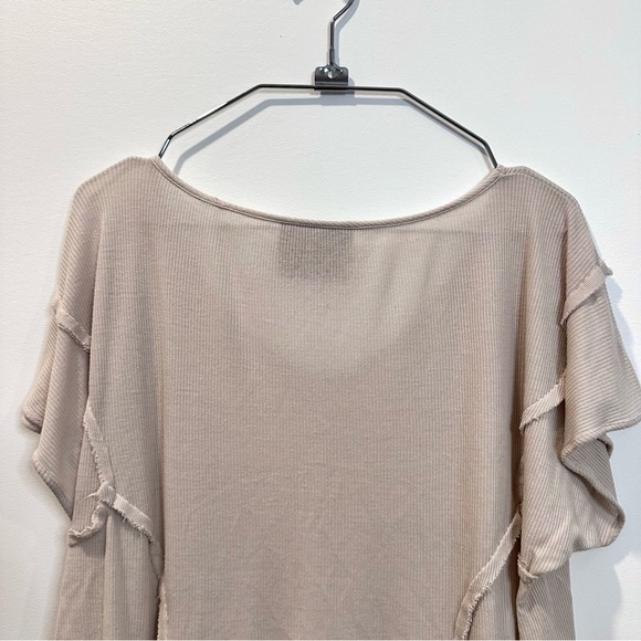 ๐๏ธ4 for 20$ / SfRD Ruffle Short Sleeve Tee / Beige / S - Picture 5 of 10